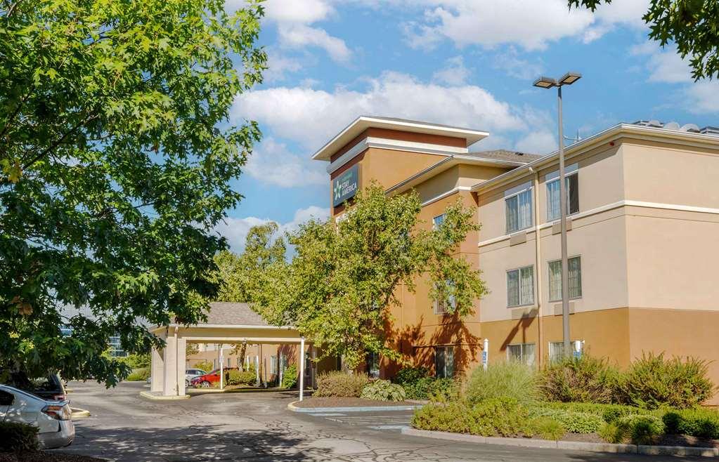 Extended Stay America Suites - Boston - Waltham - 32 4Th Ave Bagian luar foto