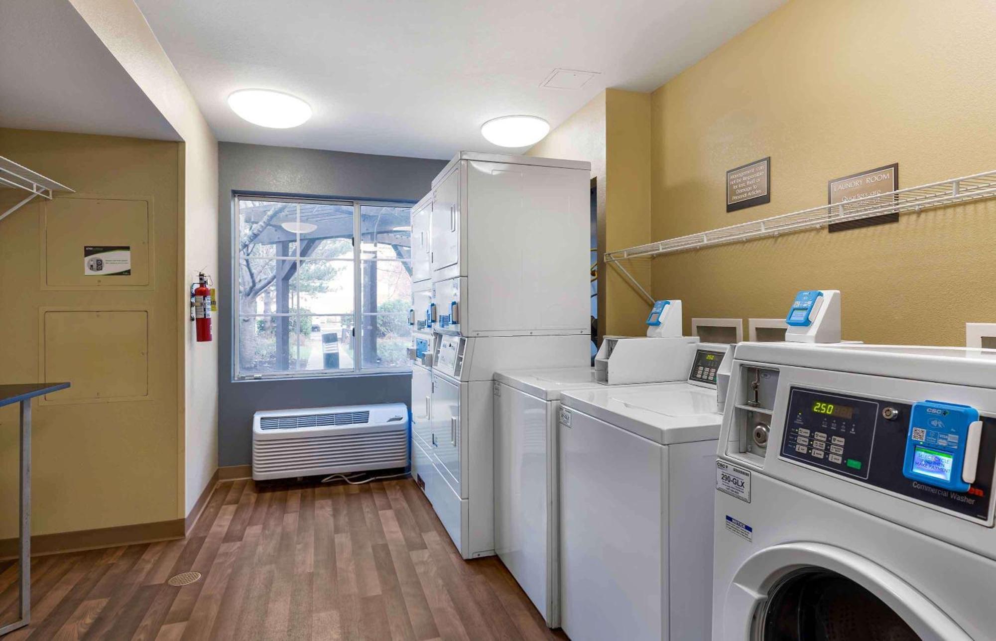 Extended Stay America Suites - Boston - Waltham - 32 4Th Ave Bagian luar foto