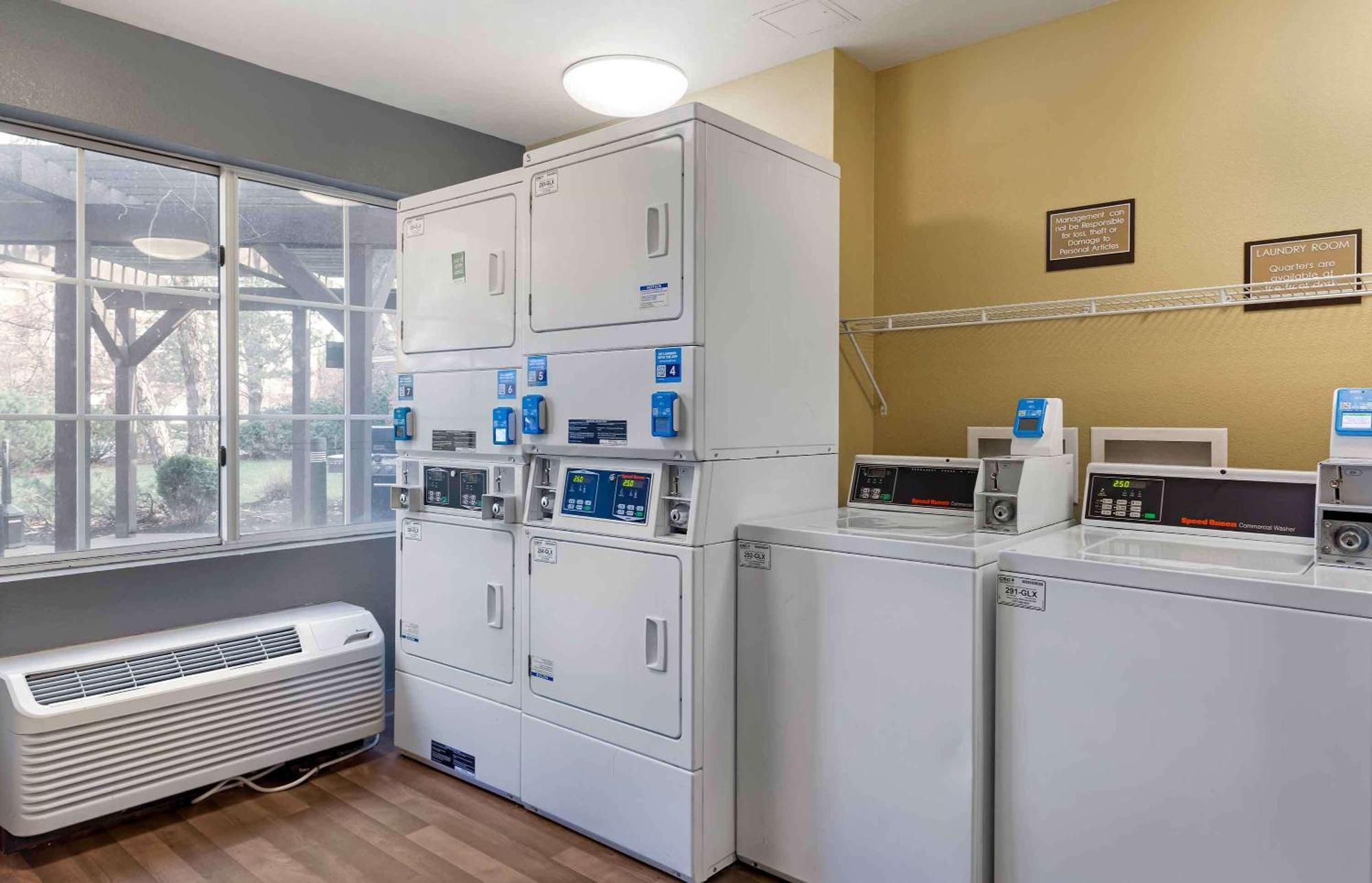 Extended Stay America Suites - Boston - Waltham - 32 4Th Ave Bagian luar foto
