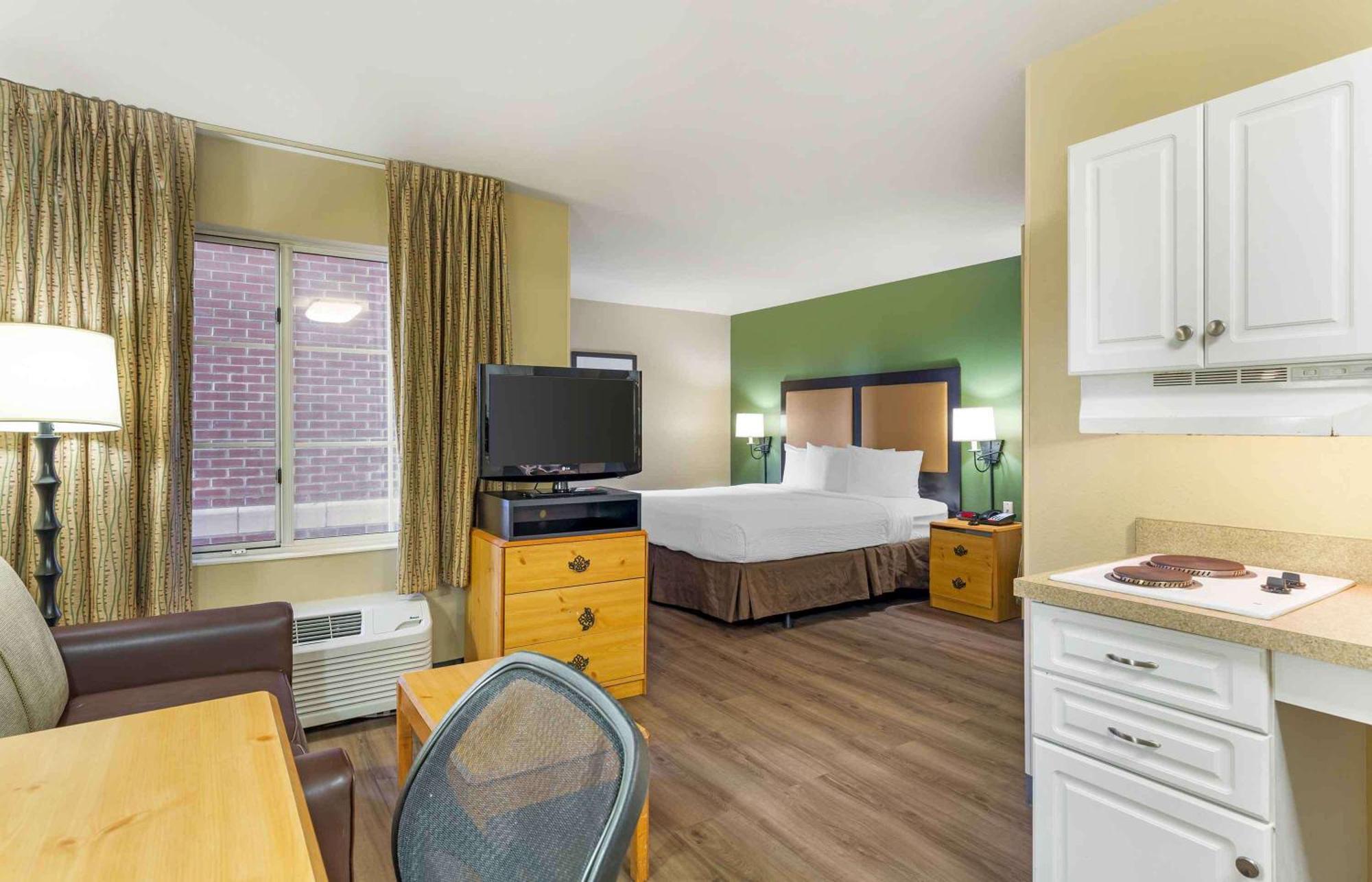 Extended Stay America Suites - Boston - Waltham - 32 4Th Ave Bagian luar foto