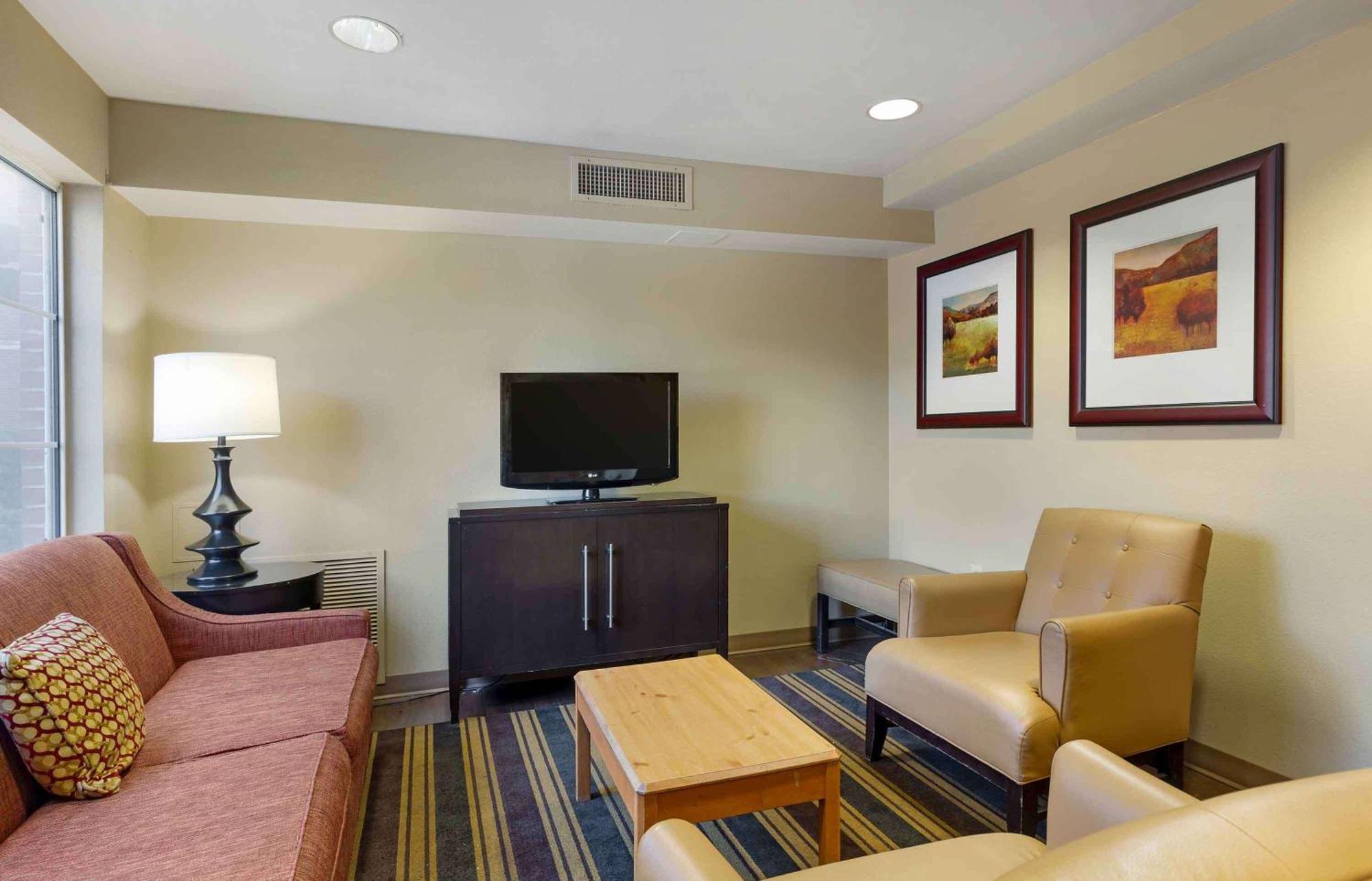 Extended Stay America Suites - Boston - Waltham - 32 4Th Ave Bagian luar foto