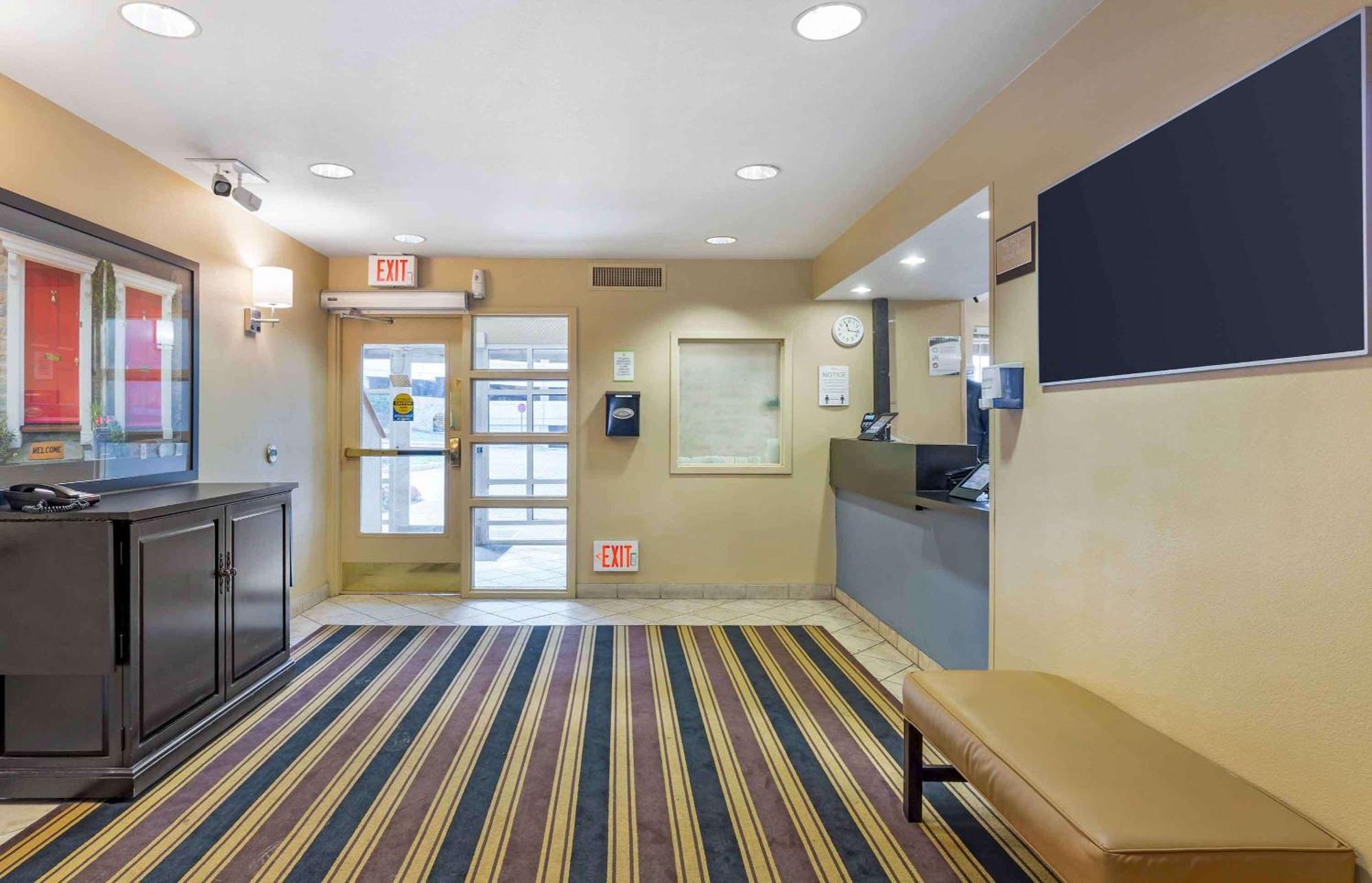 Extended Stay America Suites - Boston - Waltham - 32 4Th Ave Bagian luar foto