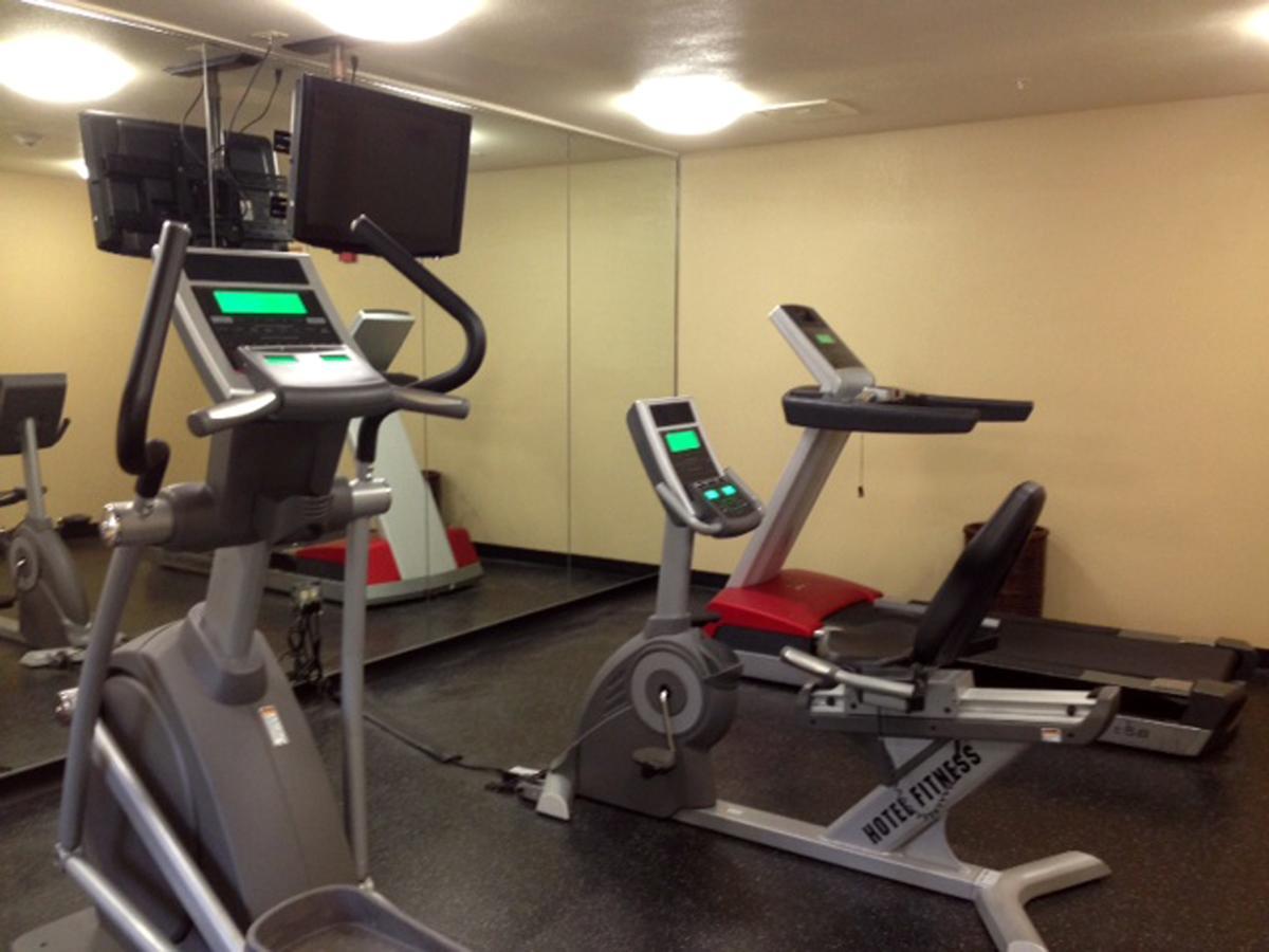 Extended Stay America Suites - Boston - Waltham - 32 4Th Ave Bagian luar foto